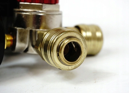 Reduktor ciśnieniowy kompresora 230V