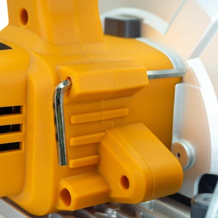 Pilarka zgłębiarka akumulatorowa 18V 165mm + akumulator 2Ah + ładowarka + torba, JCB