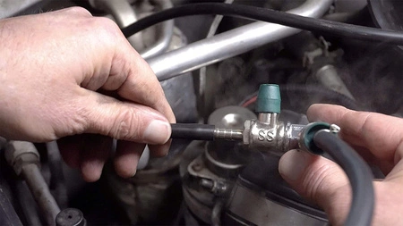 TESTER SZCZELNOŚCI UKŁADU DOLOTOWEGO TURBO ZESTAW