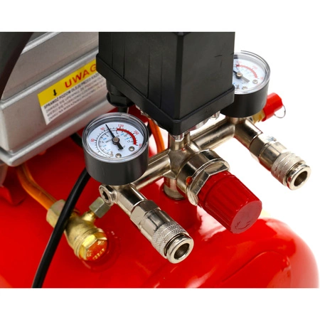 Kompresor olejowy sprężarka 24l + pistolet do malowania, zestaw 8w1 z akcesoriami