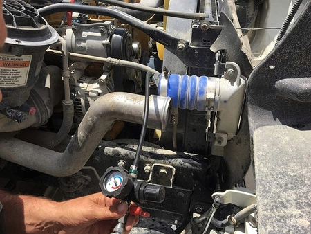 TESTER SZCZELNOŚCI UKŁADU DOLOTOWEGO TURBO ZESTAW