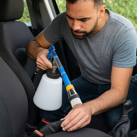 Pistolet do prania tapicerki i dywanów z adapterami 1l