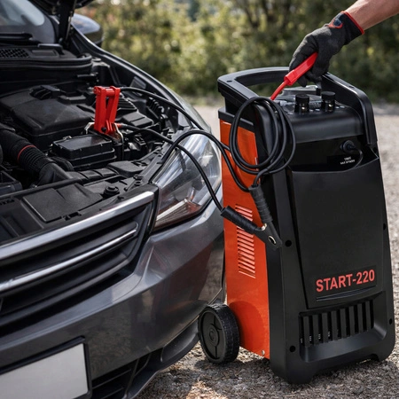 Prostownik z rozruchem 250A 12/24V