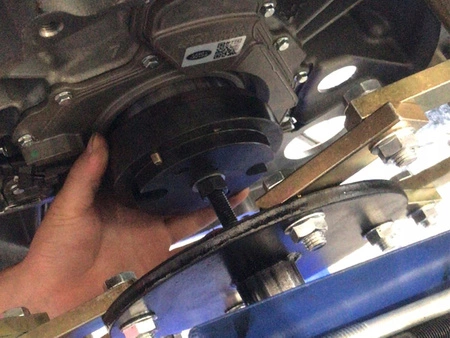 PRZYRZĄD DO USTAWIENIA PIERŚCIENIA MAGNETYCZNEGO 2.7 3.0 TDV6 HDI